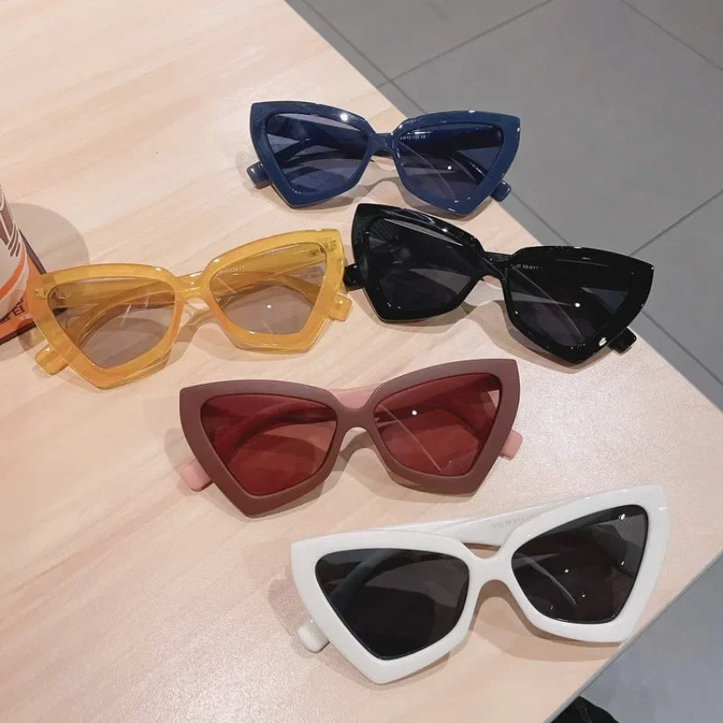 Gafas de Sol Ojo de Gato para Mujer MOONBIFFY - Moda, Protección UV400, Marco Completo